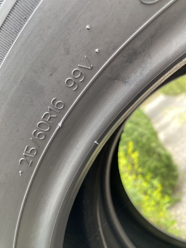 215/60/16 Sprzedam pare opon calorocznych Hankook