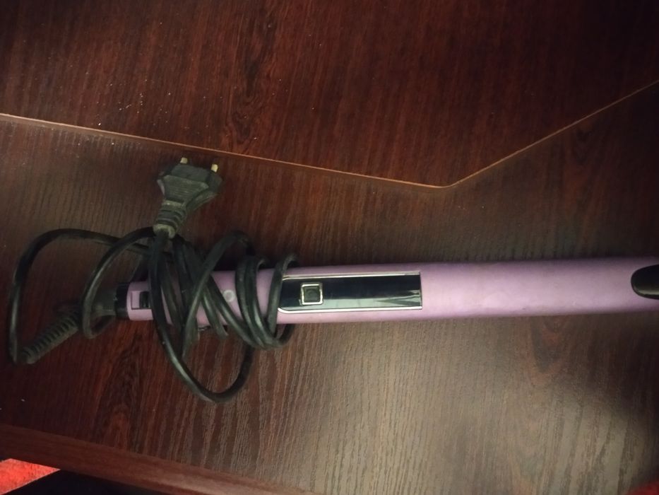 Вирівнювач для волосся