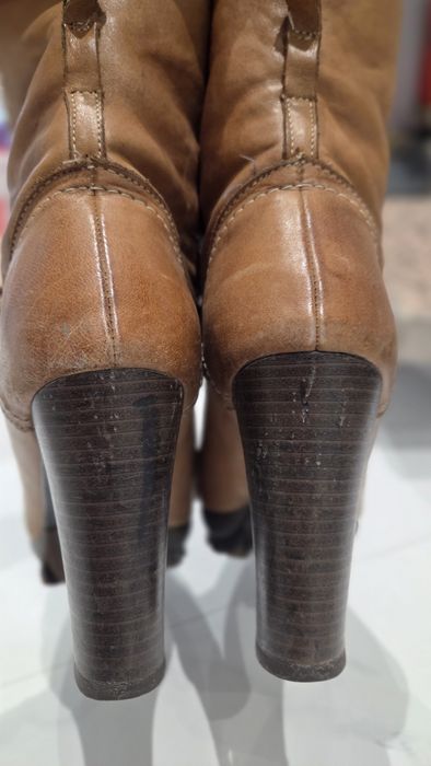 Botki trzewiki na obcasie lasocki skórzane z komuszkiem ocieplane beż