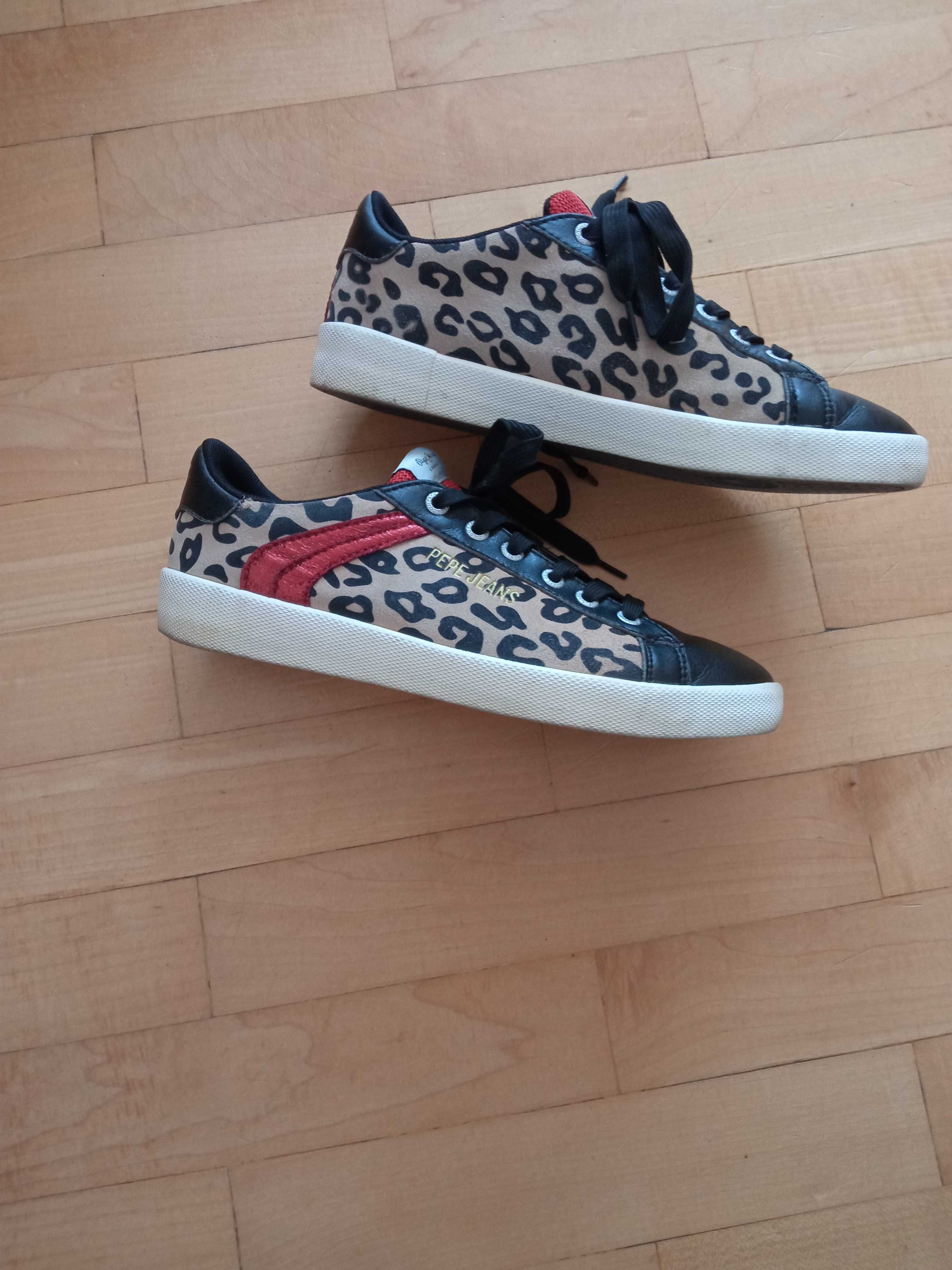 Sprzedam buty damskie Pepe Jeans rozm.39
