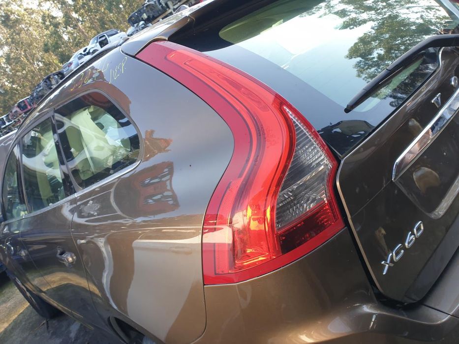 Farolim esquerdo VOLVO XC60 I (156)