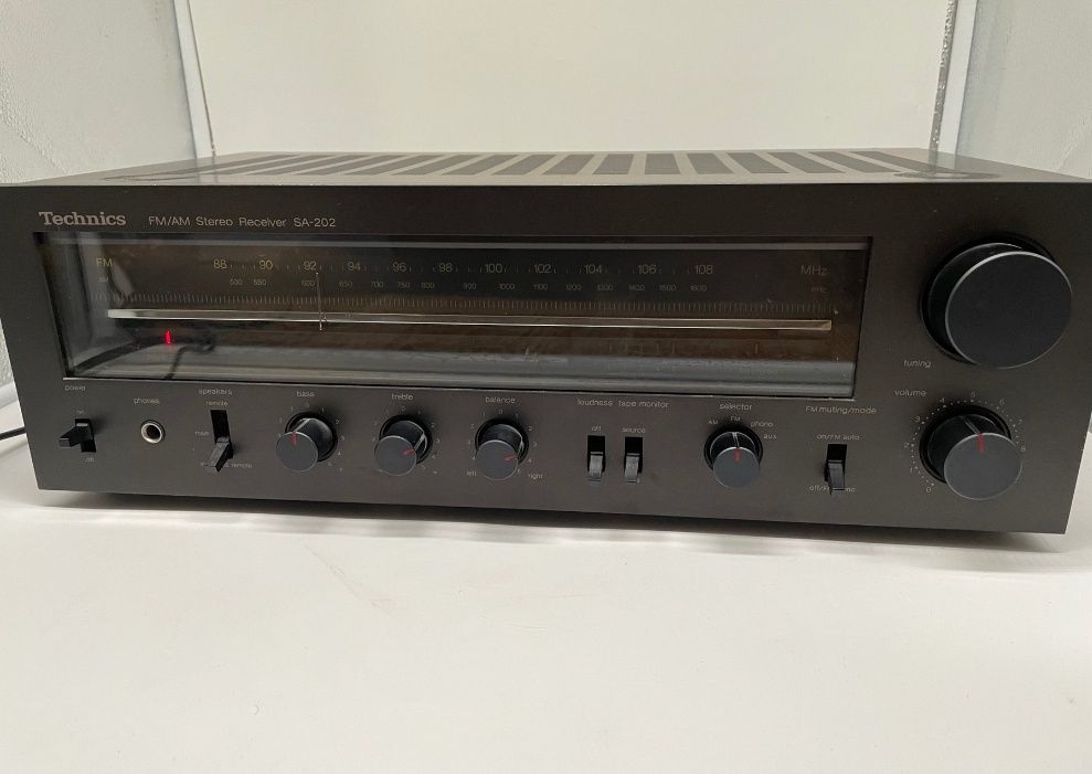 Technics - SA-202 receiver