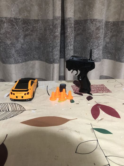 Carro telecomandado drift RC 2.4GHz + bateria