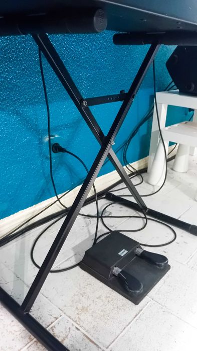 Digital Piano, 88 Teclas — Bom Estado