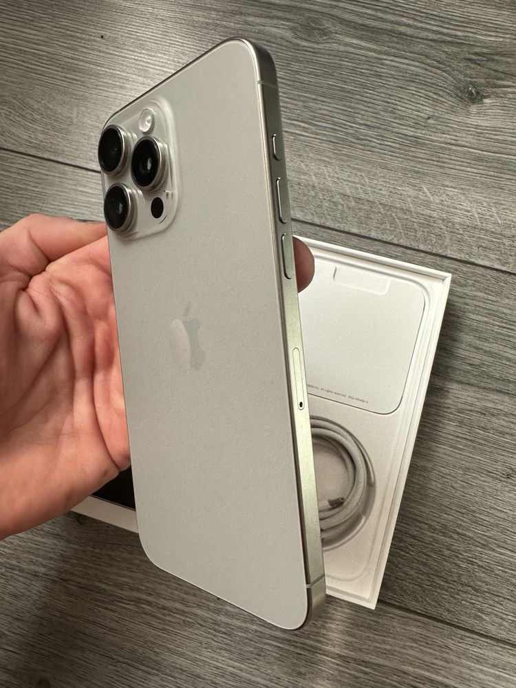 Iphone 15pro max Idealny