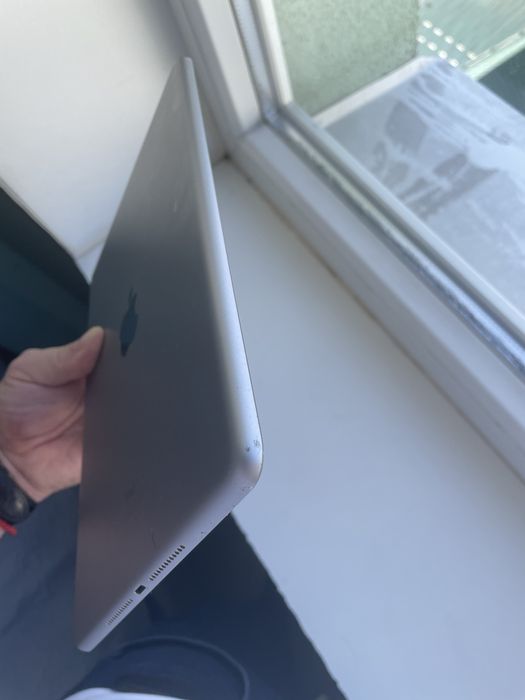 Продам Ipad 6 на 256