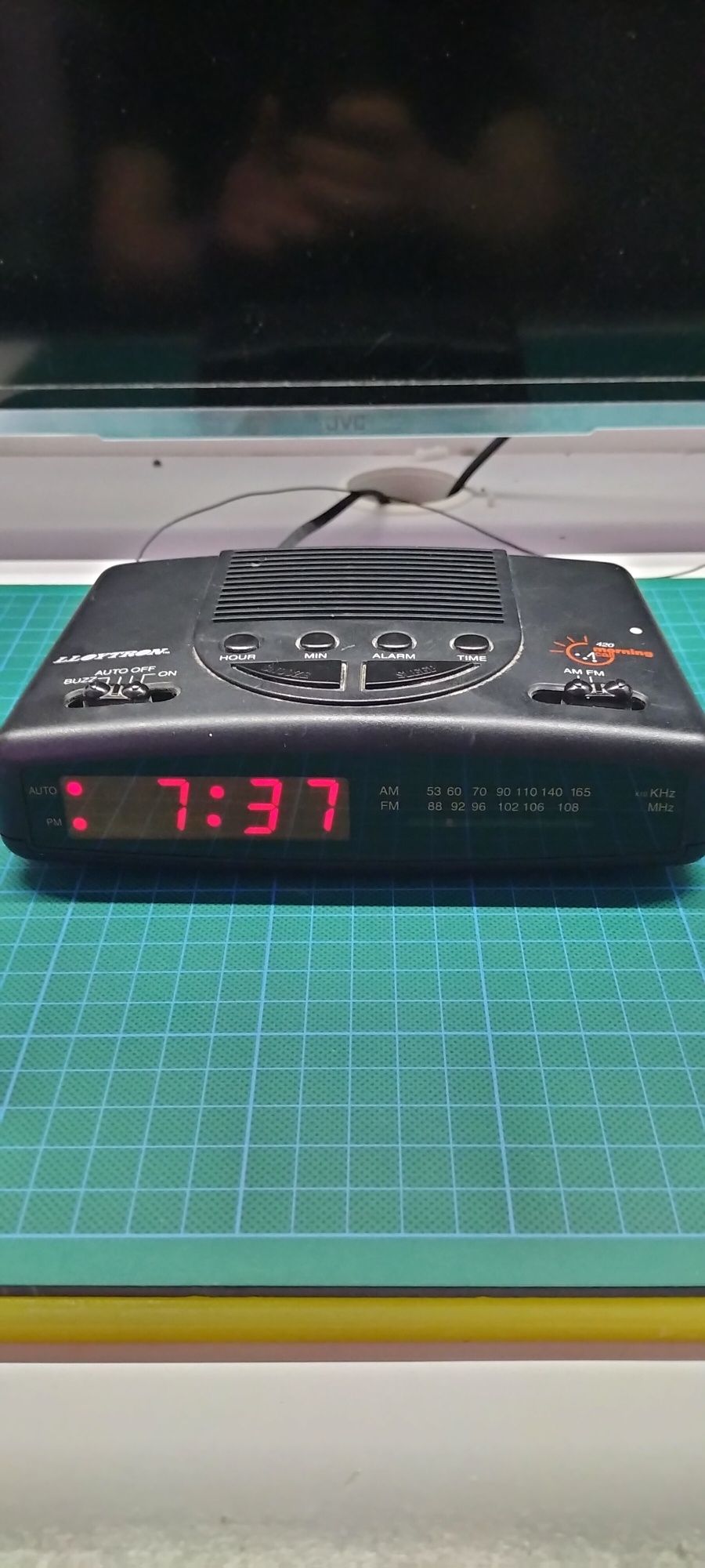 Radio budzik Loytron,stan dobry.sprawne,wysylka lub odbior osobisty.