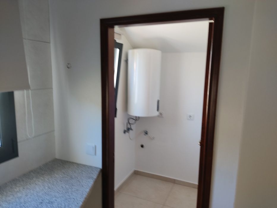 Aluga-se apartamento T2