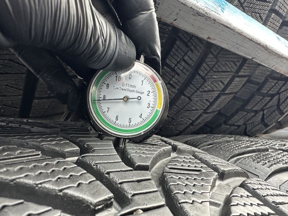 Шини б/у 255/50 R20 Bridgestone 4шт