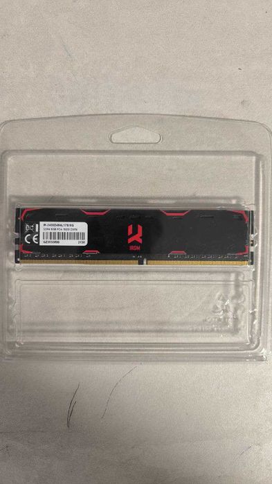 Оперативна пам'ять DDR4- 8GB\ 4GB - 2400 Mhz
