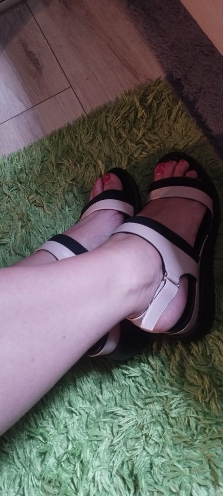 Buty Sandały 41 nowe na koturnie, piękne