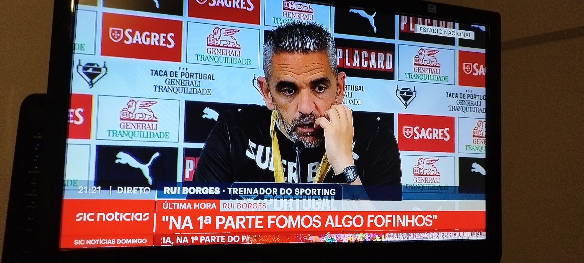 TV Samsung 20" com avaria