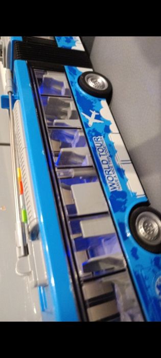 Trolejbus Autobus przegubowy 1:16 z napędem światło dźwięk 48 cm