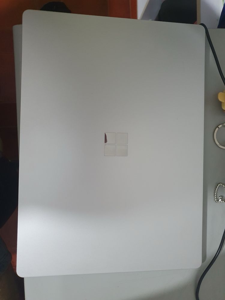 Microsoft surface laptop 3