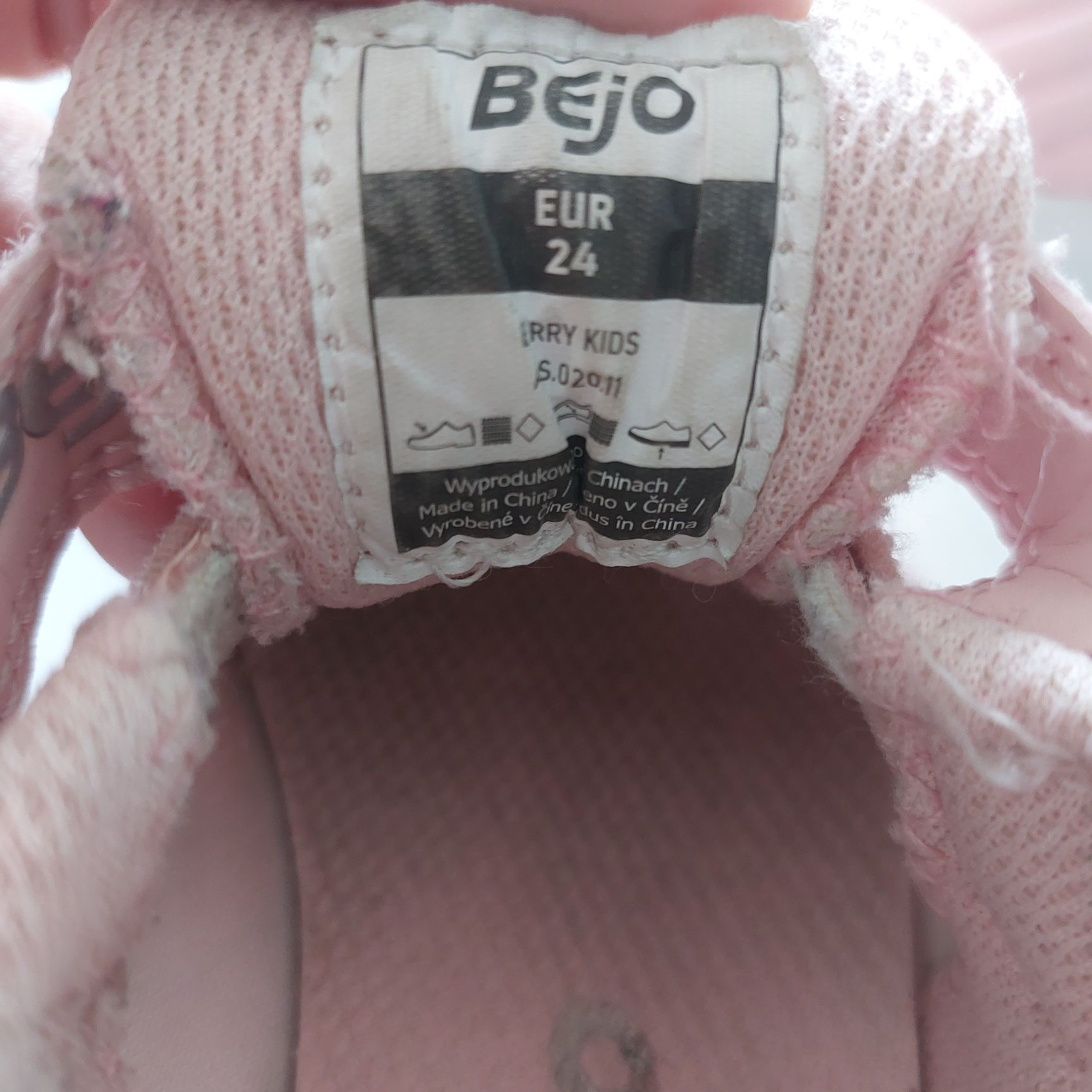Buty dla dziewczynki