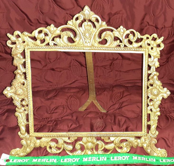 Moldura em Bronze