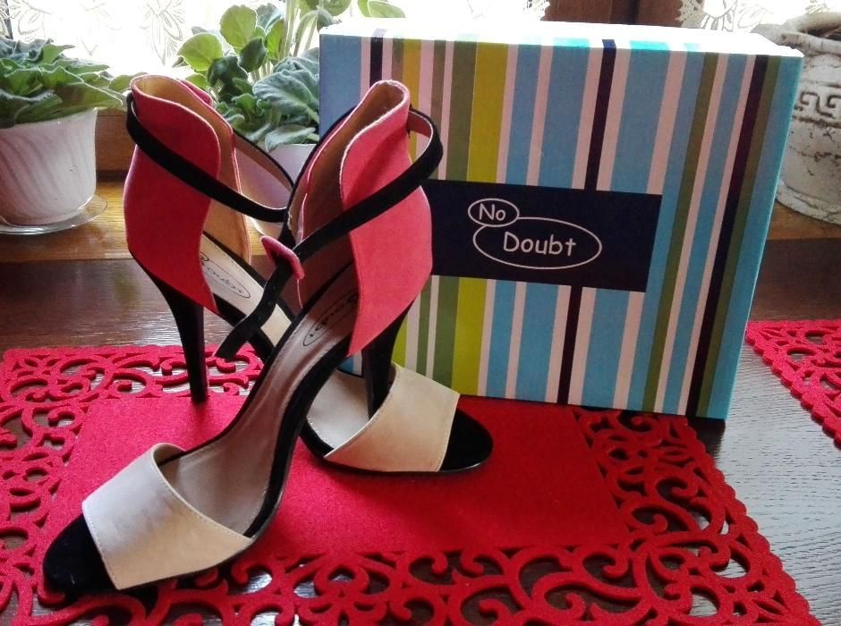 Buty szpilki - krótki zamszyk, róż kremowy czarny. PL 41, obcas 11 cm