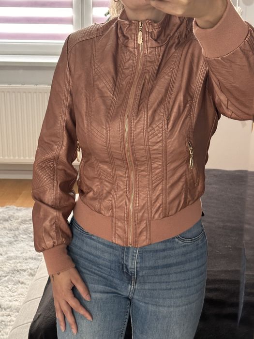 Piękna nowa kurtka ramoneska pudrowy róż S/M