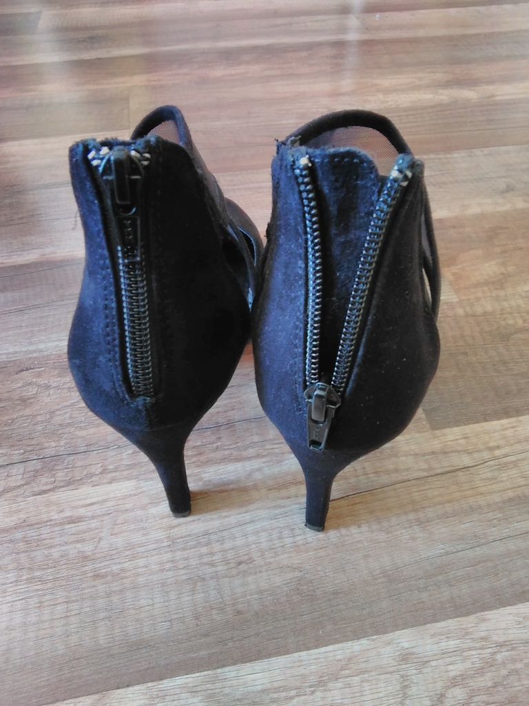 Buty damskie na obcasie rozmiar 39