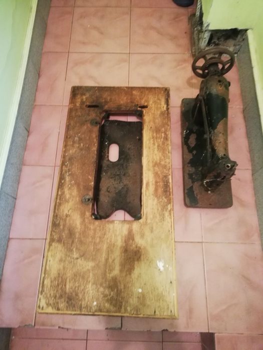 Швейна машинка Singer 31K15 зінгер, антикваріат. Станина,ножки.