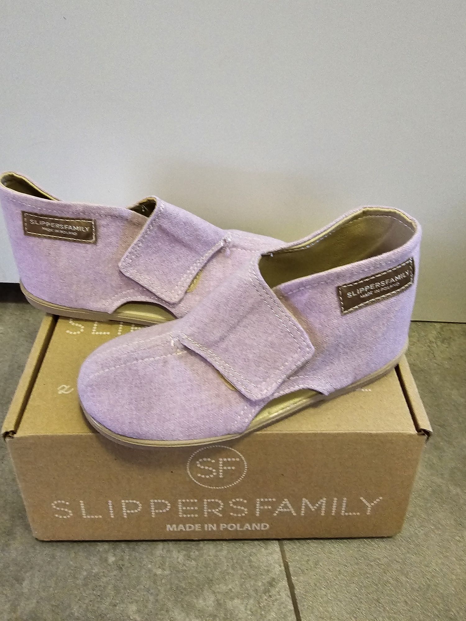 Kapcie nowe slippers family 29