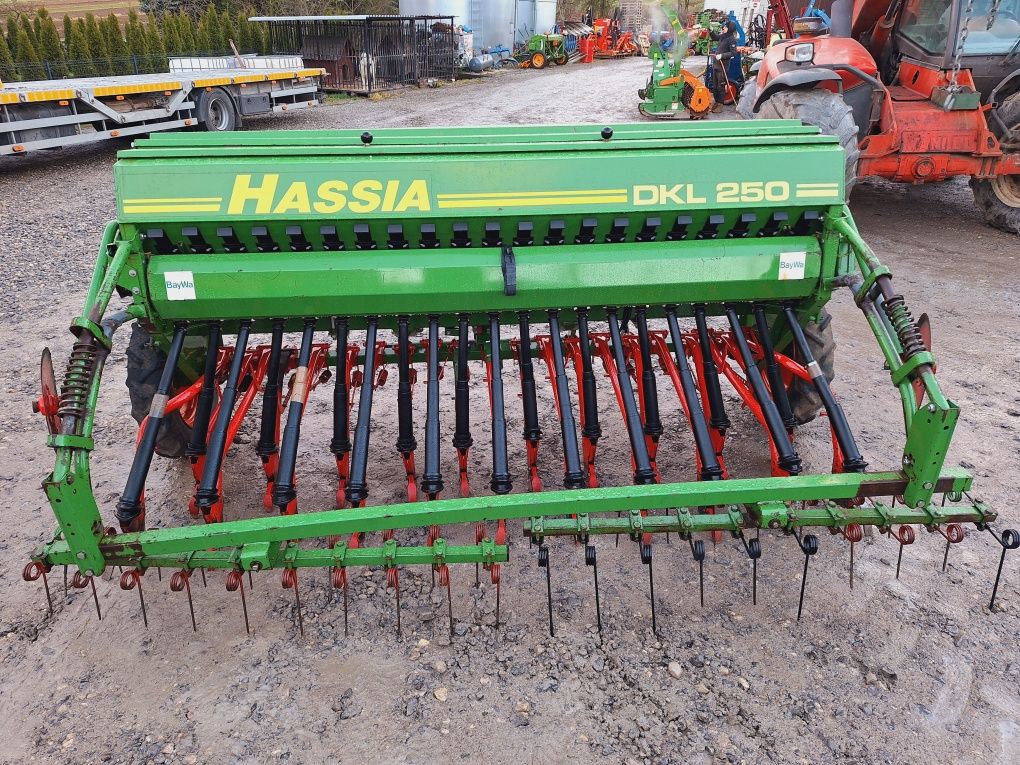 Siewnik zbożowy 2,5m Hassia DKL  stan bdb nie Amazone isaria