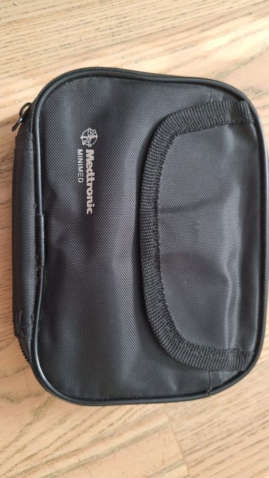 Etui medtronic przechowanie sprzętu medyczne
