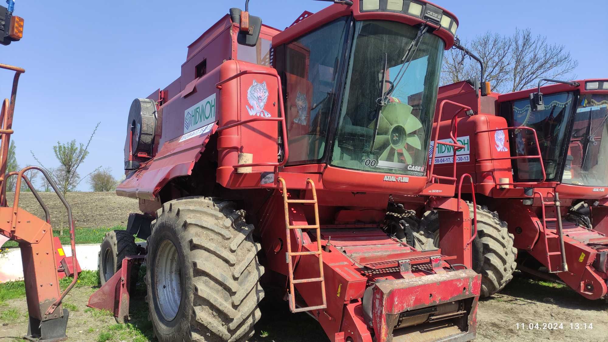 Зернозбиральний комбайн Case-2388 з жаткою Case-2020