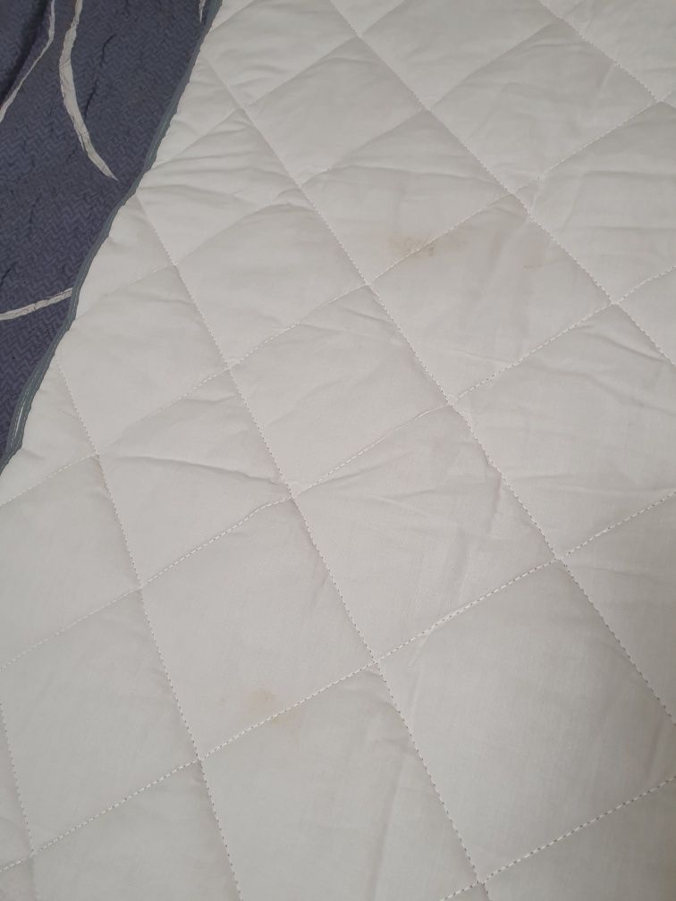 Продам наматрасник 110 на 190