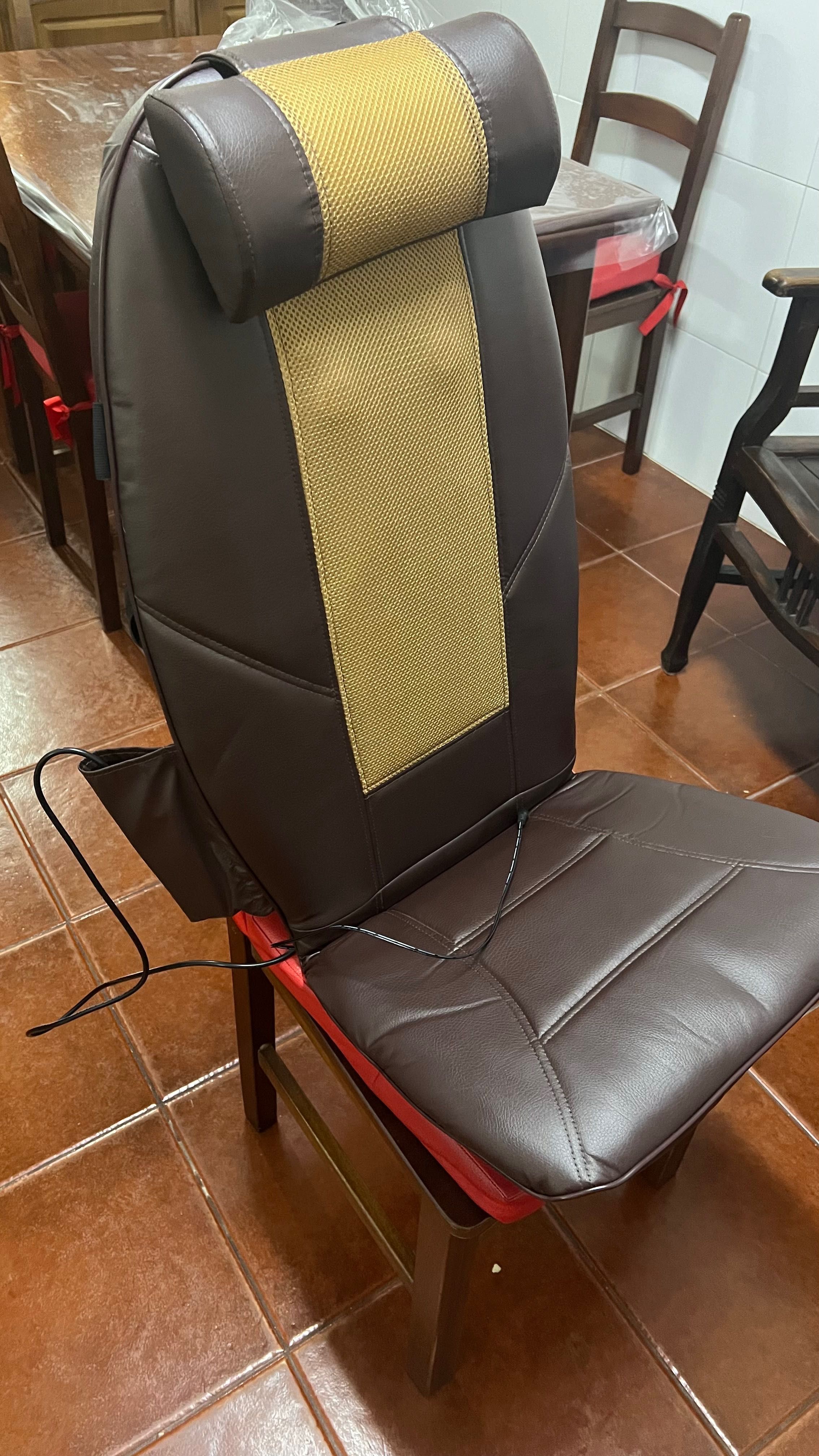 Cadeira de massagem e acessório de massagem