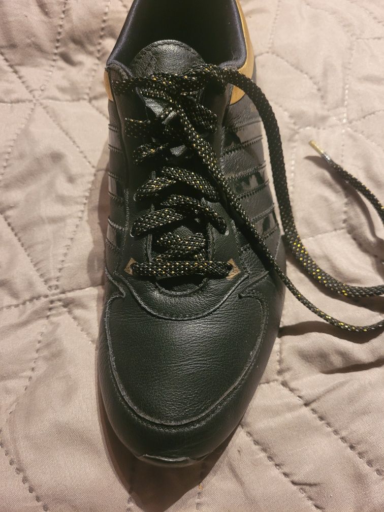 Skórzane adidasy