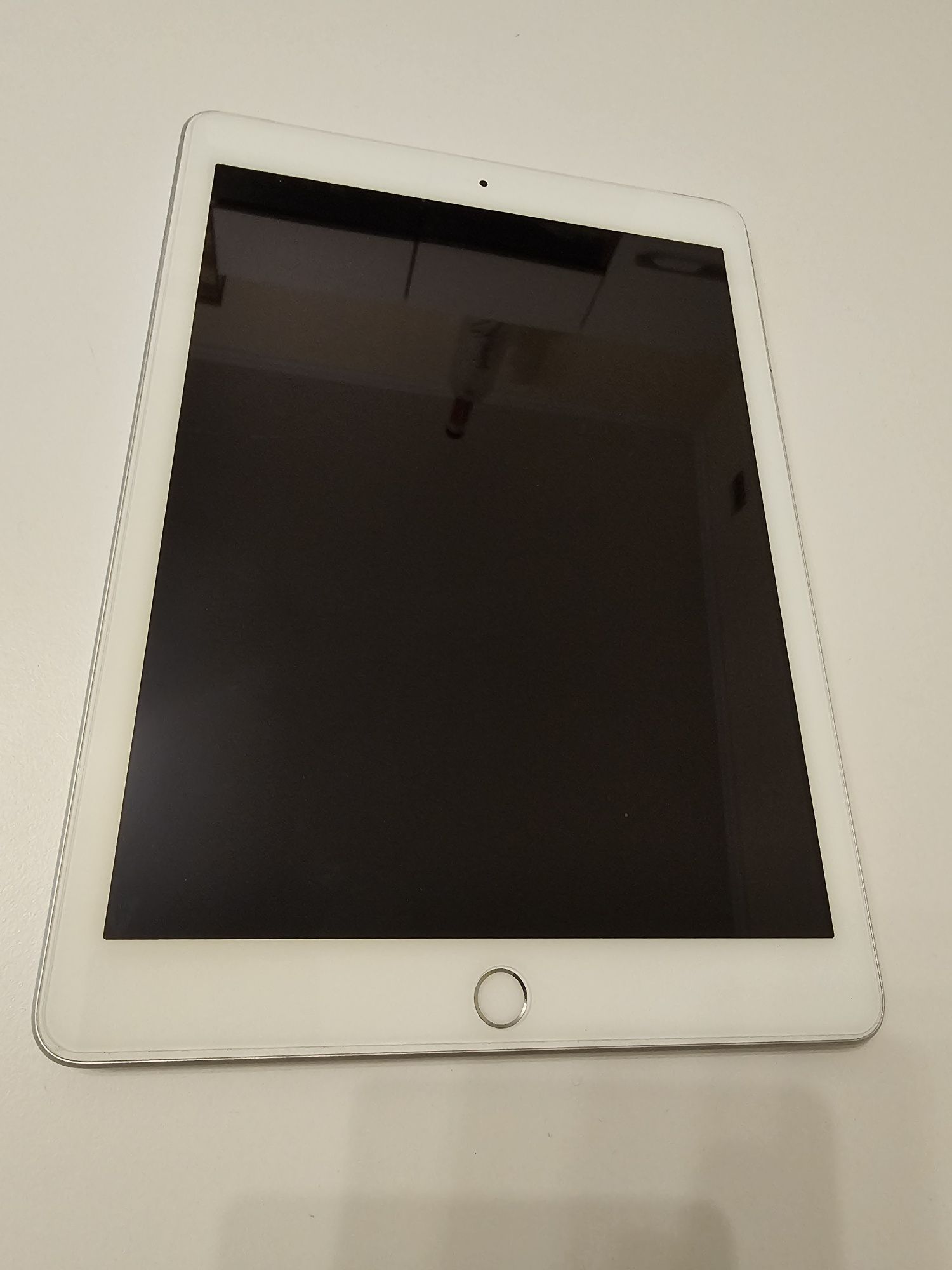 iPad 5 32gb Wi‑Fi + Cellular (nie iPhone i macbook)