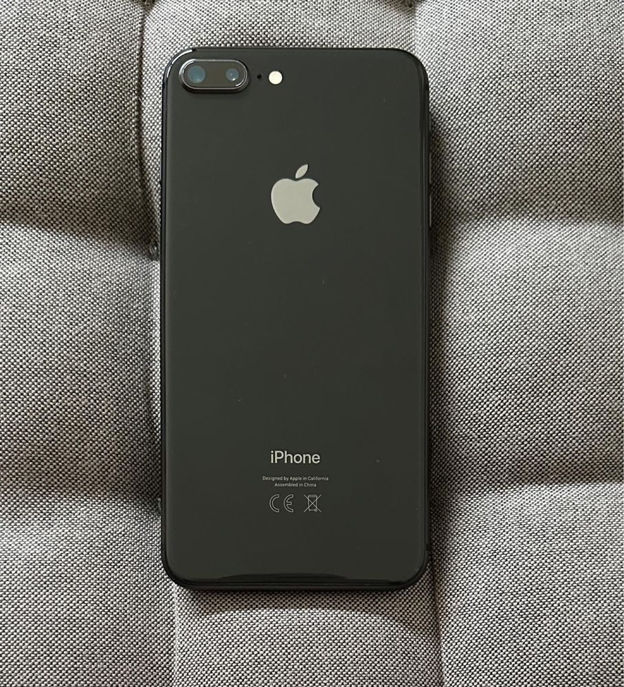 iPhone 8 Plus em excelente estado