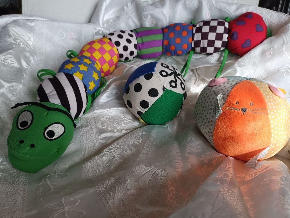 Розвиваючі інтерактивні іграшки