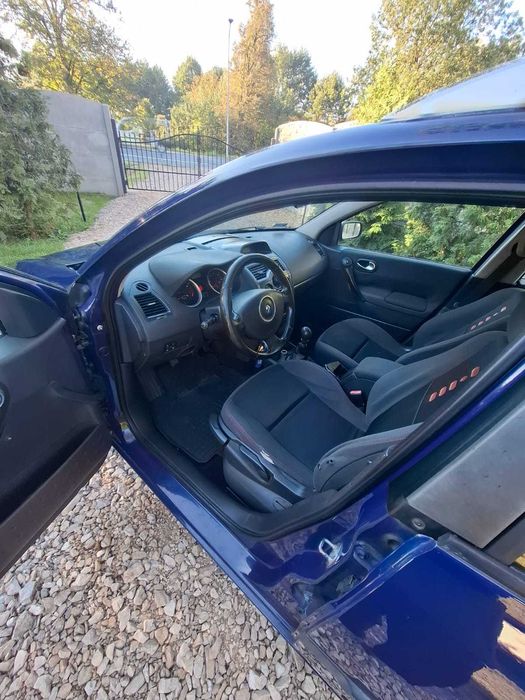 MEGAN stan BDB 1,5 diesel  106 km, bez DPF. KLimatyzacja sprawna