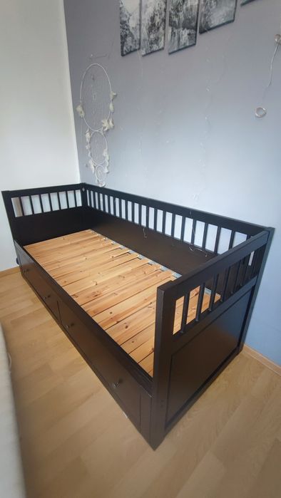 Łóżko rozkładane dwuosobowe leżanka drewniane Ikea czarne hemnes