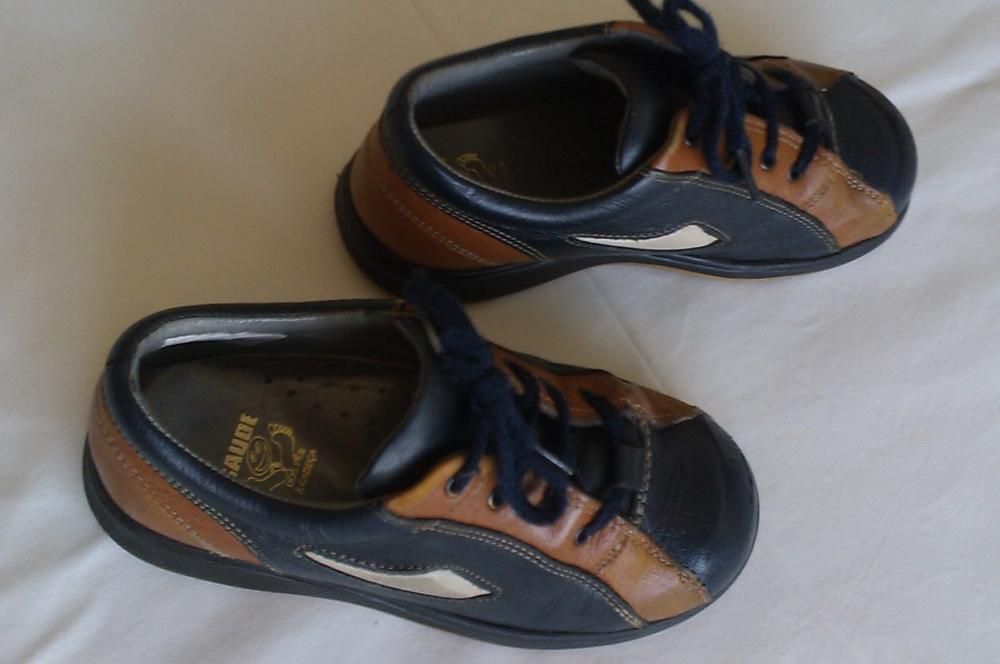 Sapatos criança, nº29, em pele