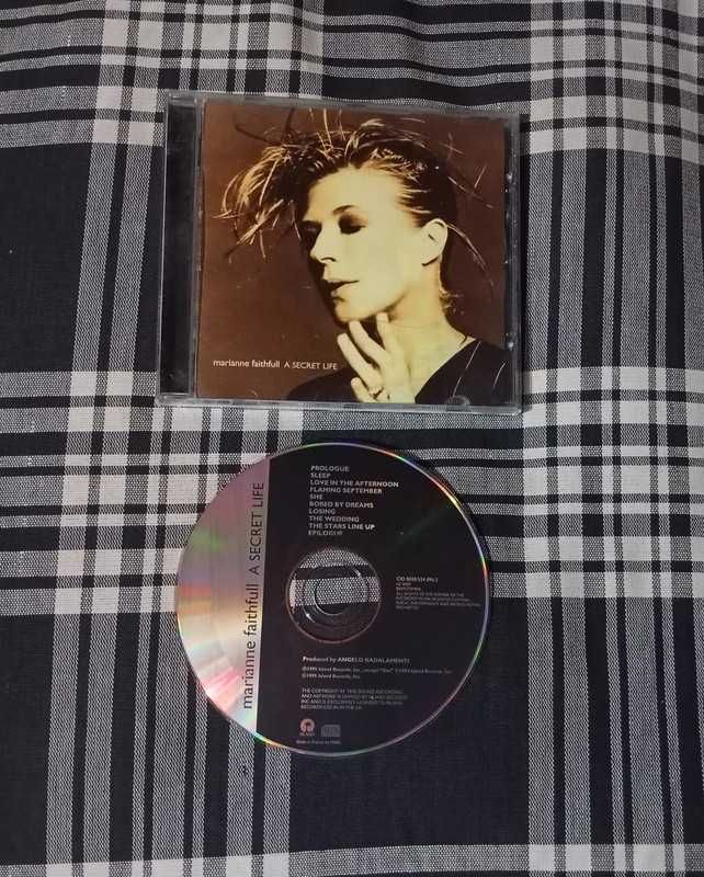 7 CDs ---» 4€ cada (PARTE II)