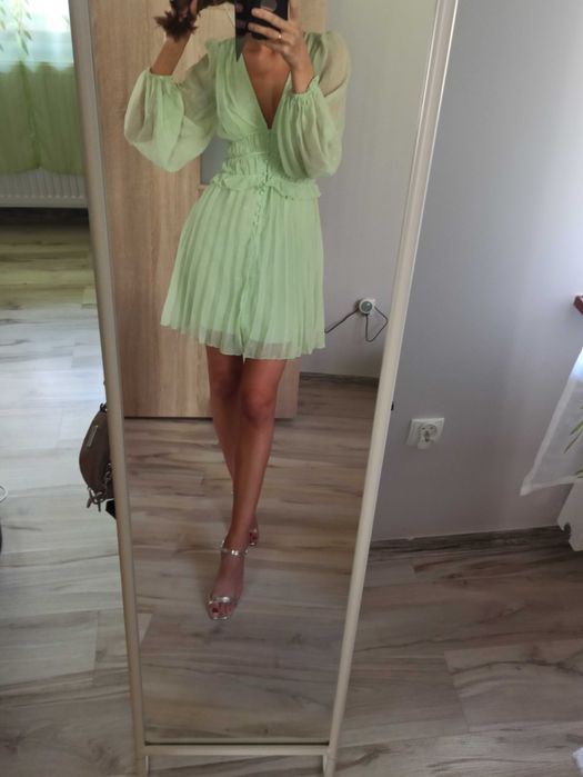 Sukienka damska miętowa plisy guziki bufki XS długi rękaw taliowana