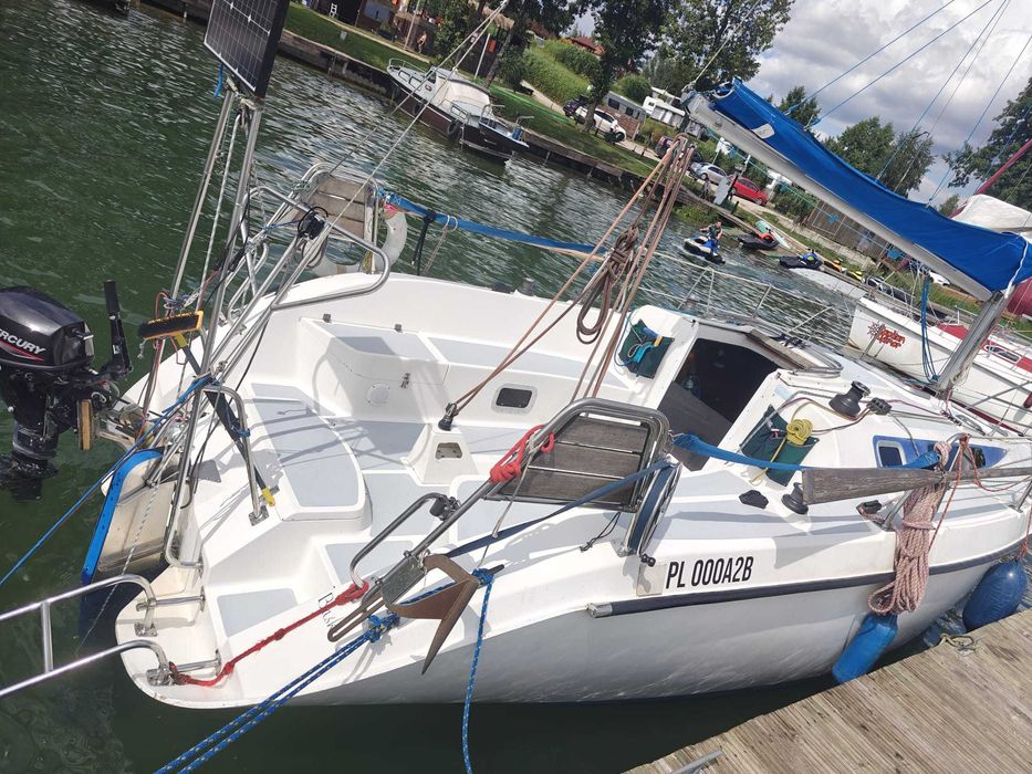 jacht żaglowy - Fortuna 27 z nowym silnikiem