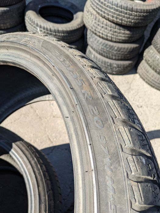 255/35R20 Pirelli
