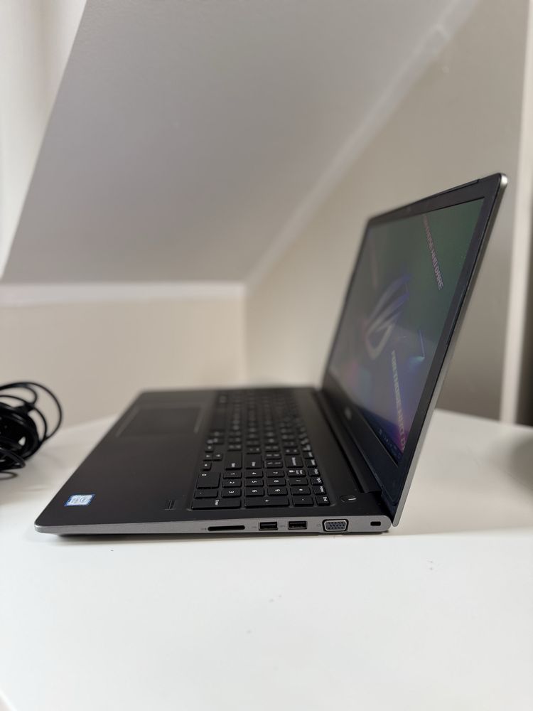 Laptop Dell Vostro 5568 i5 8GB 256SSD Nvidia 940MX 4GB FullHD