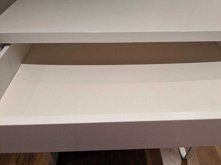 Secretaria Ikea branca