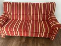 Sofa rozklsdans  z obiciem drewna