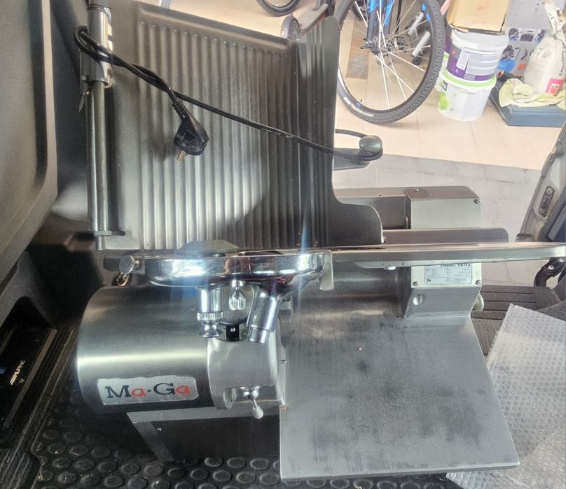 Krajalnica ma-ga 612 p duża, pólautomat