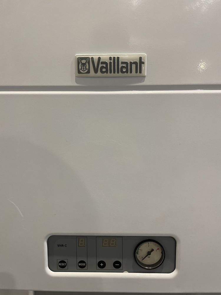 ПРАЦЮЄМО з Є-ВІДНОВЛЕННЯ Газовый котел Vaillant т-6 с Горантией