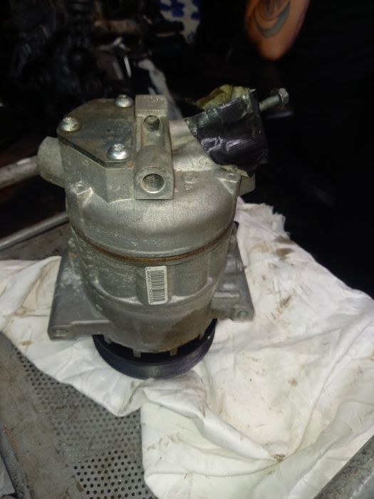 Agregat klimatyzacji renault clio IV 0.9 tce H4B408