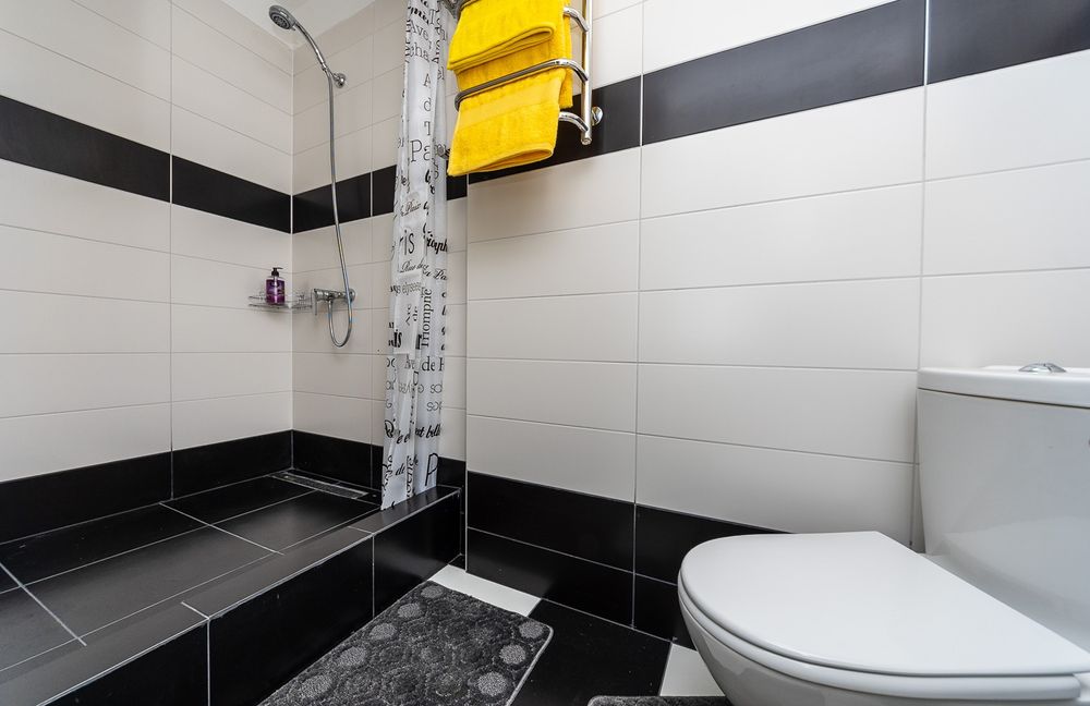 !Двухкімнатна квартира біля метро Героїв Дніпра Оболонь