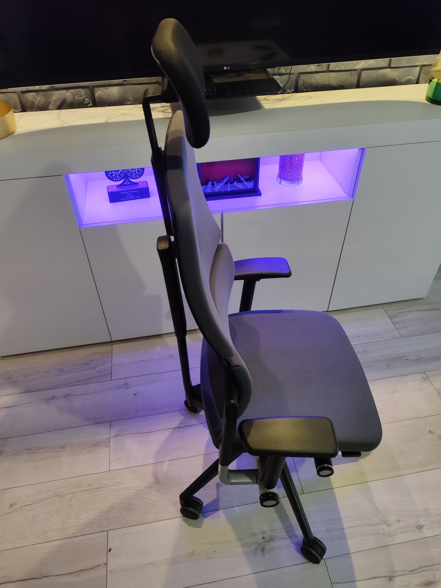 Steelcase Please V2 z zagłówkiem full opcja fotel klasy PREMIUM