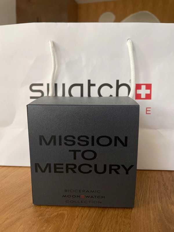 Swatch x Omega Bioceramic Moonswatch Mission to the Moon SO33M100